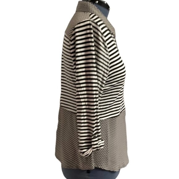 ROZ & ALI Black White Pattern Button Top Petite XL Roll Tab Cuffs Rayon Stretch - Picture 2 of 8